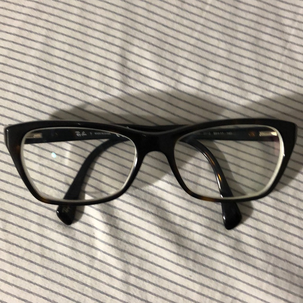 Tortoise Shell Ray-Ban Frames - image 1